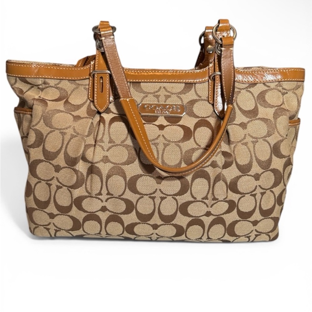 ✨💜Coach Signature Gallery East/West Tote EUC💜✨